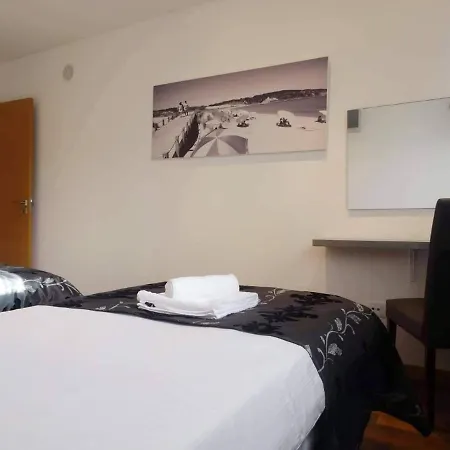 Apartamento T2 Acolhedor C/ Piscina Aquecida Sao Martinho do Porto